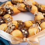 Couronne de madeleines chocolat et toppings