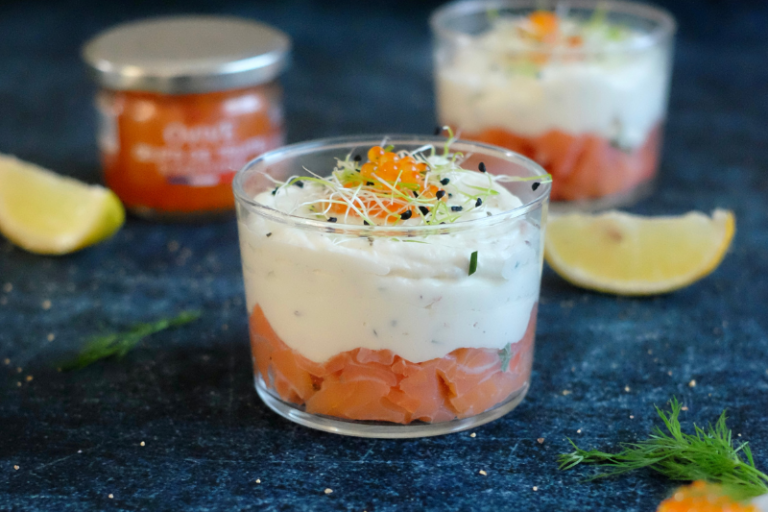 Verrines à la chantilly et truite fumée