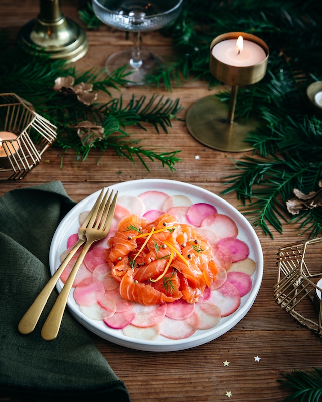 recette de Gravlax de saumon et pickles de radis