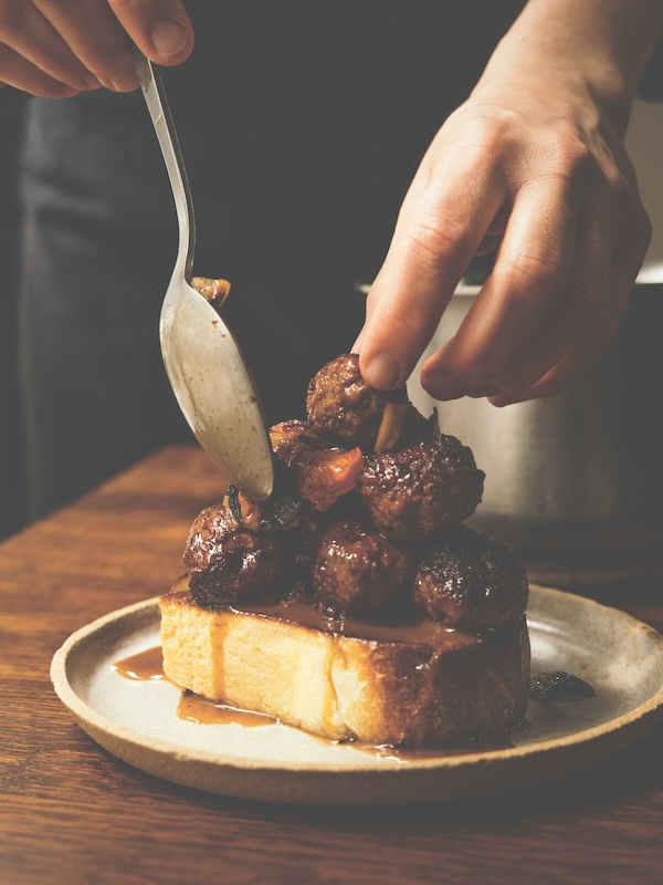 recette de Boulettes de boeuf et légumes rôtis