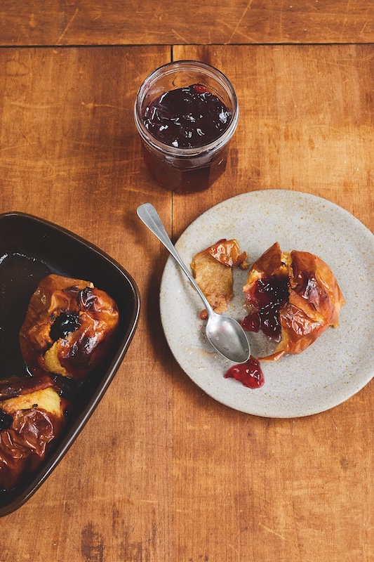 recette de Pommes au four et gelée de groseille