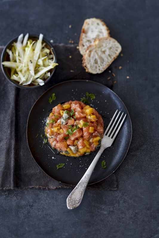 recette de Tartare de saumon cru aux huîtres