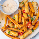 Frites de patates douces et d’halloumi