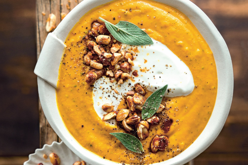 Soupe de butternut et purée de cacahuètes