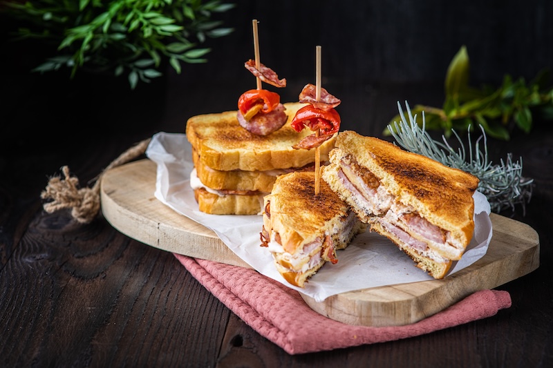 recette de Club sandwich de saucisse de Morteau