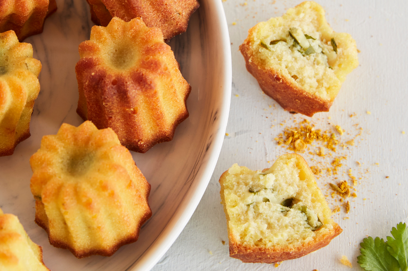 Mini-cannelés au poulet curry