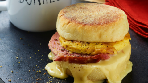 Muffin eggs sandwichs