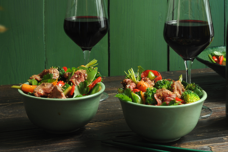 Tataki de boeuf et légumes sautés