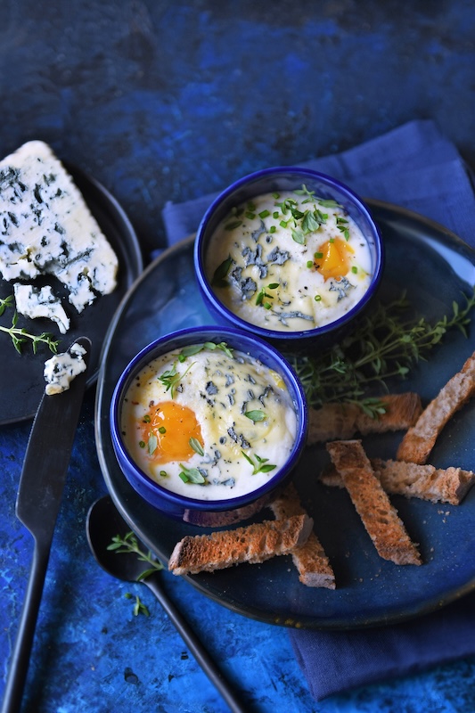 recette d'Oeufs cocotte au bleu des Causses