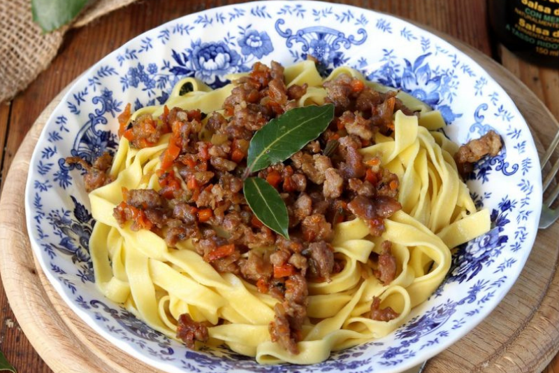 Tagliatelles maison au ragù bianco