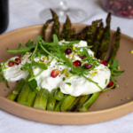 Asperges vertes sauce yaourt