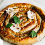 Spanakopita aux herbes et champignons