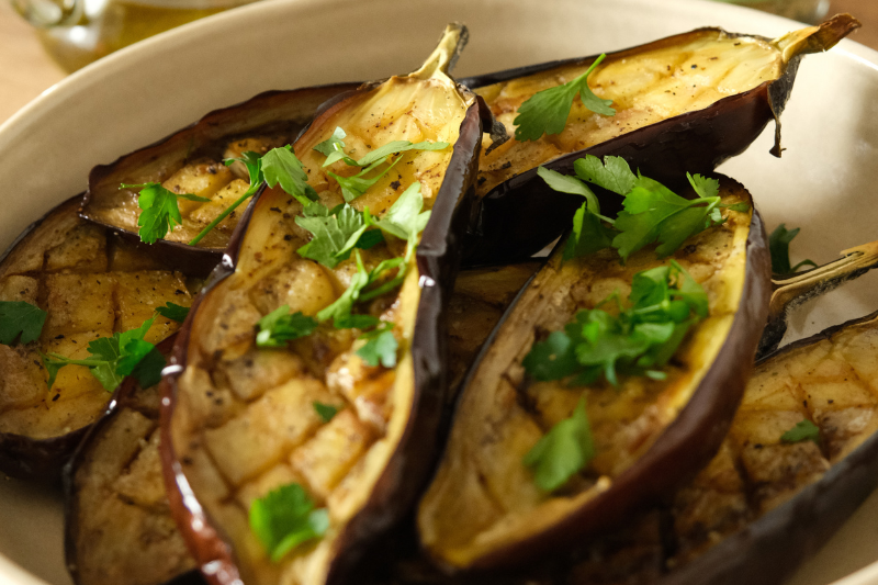 Aubergines grillées au barbecue