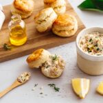 recette de Scones au thym et tartinade de thon