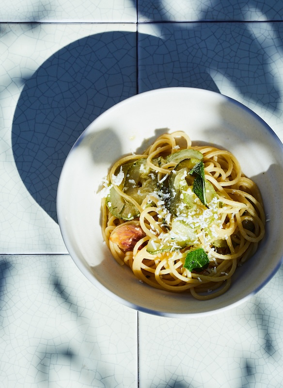 recette de Pâtes courgette menthe ricotta