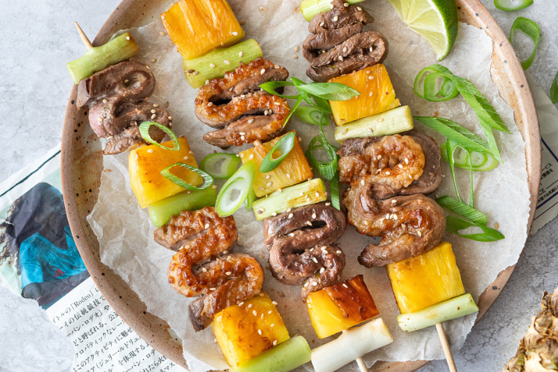 Brochettes yakitori de magret à l’ananas