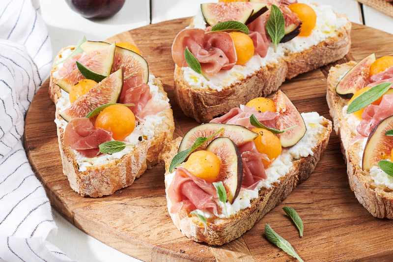 Bruschettas aux figues jambon cru