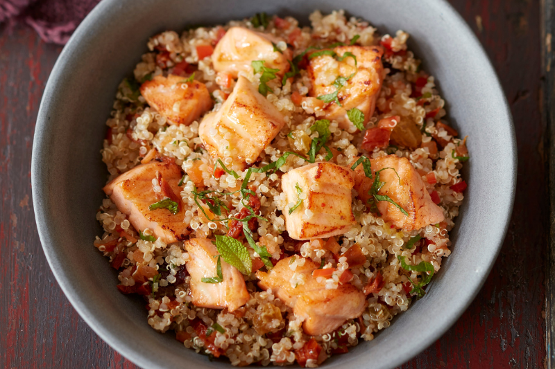 Taboulé de quinoa au saumon à l’orientale