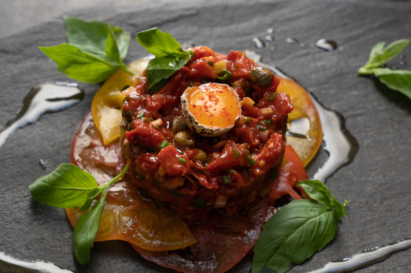 Tartare de tomates aux oeufs de caille