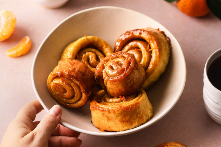 Brioches roulées à la clémentine de Corse