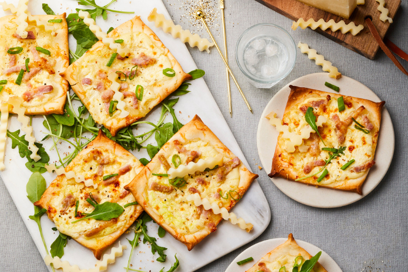 Mini flams gratinées au Gruyère