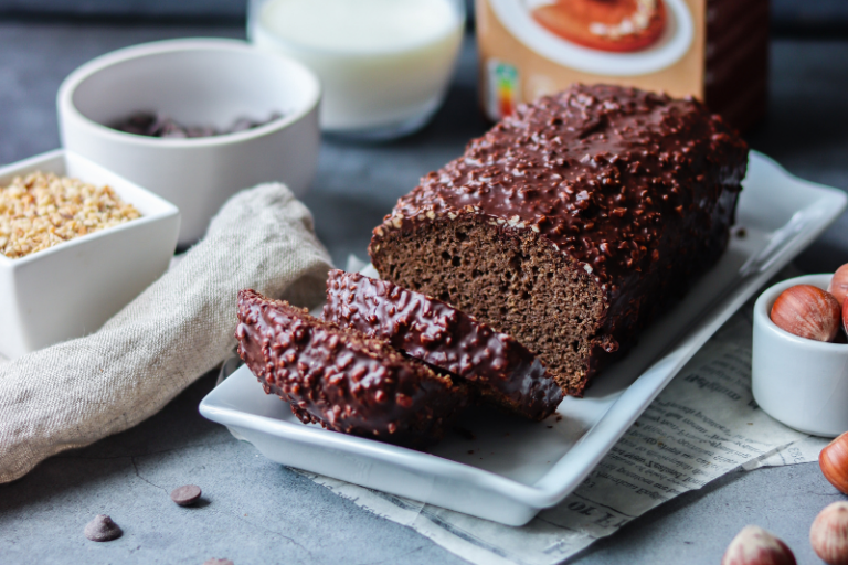 Moelleux noisettes glaçage rocher