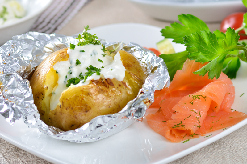 Pommes de terre en papillote et crème