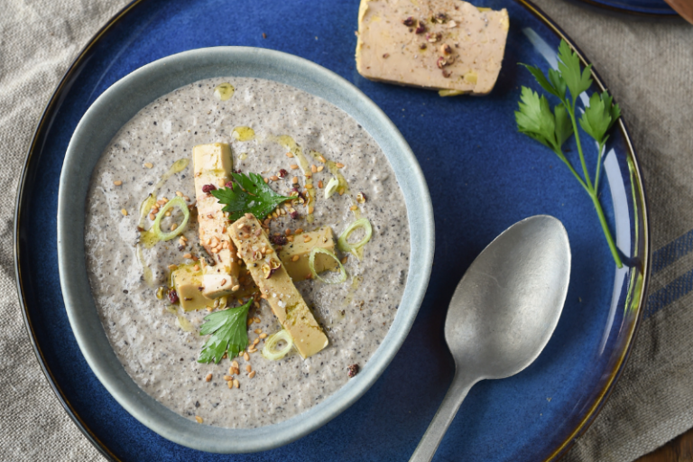 Velouté de champignons au foie gras