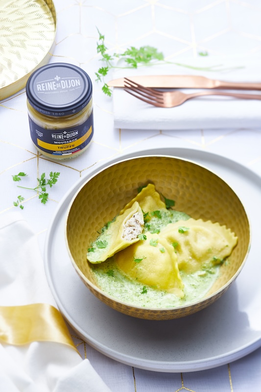 recette de Raviolis en bouillon mousseux à la truffe