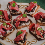 Toasts de magrets fumés et pulpe