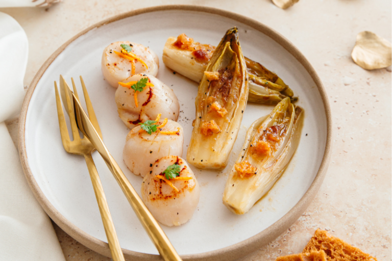 Saint-Jacques aux endives braisées