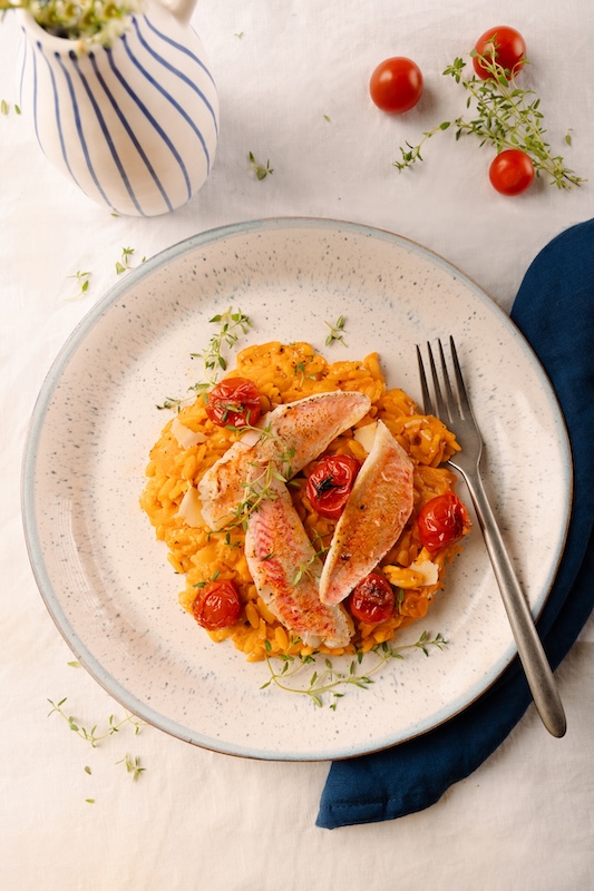 recette de Orzotto aux tomates et rouget barbet