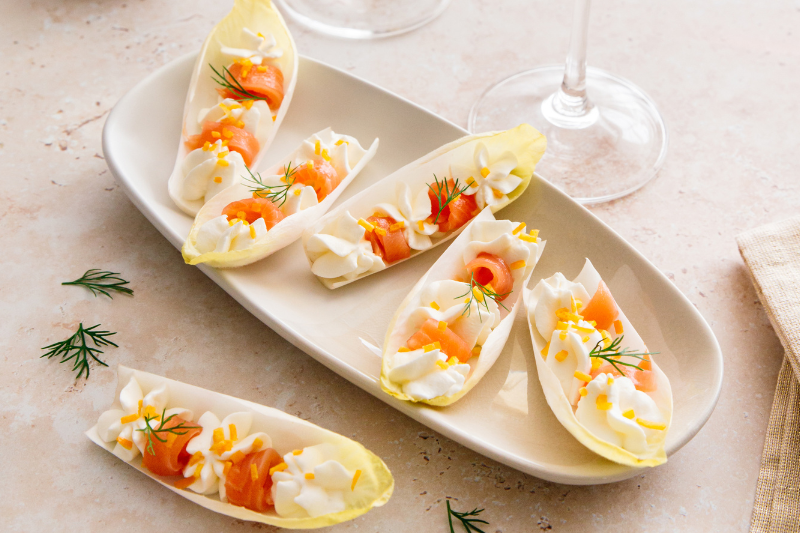Barquettes d’endives au chèvre et saumon