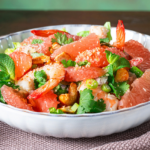 Salade thaï de pamplemousse de Floride