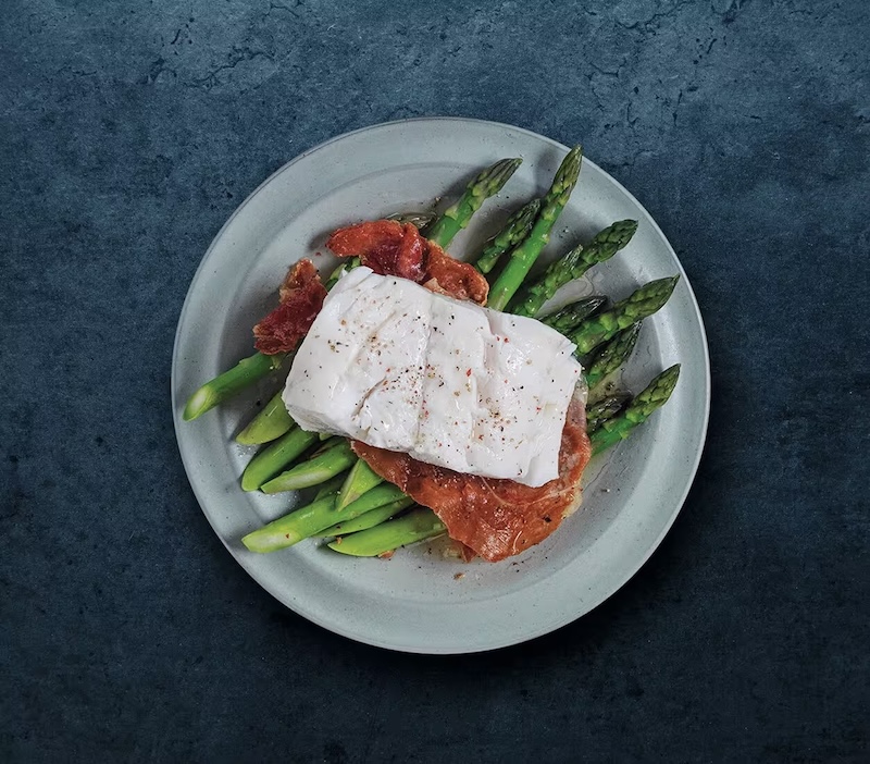 recette de Skrei poché et jambon cru