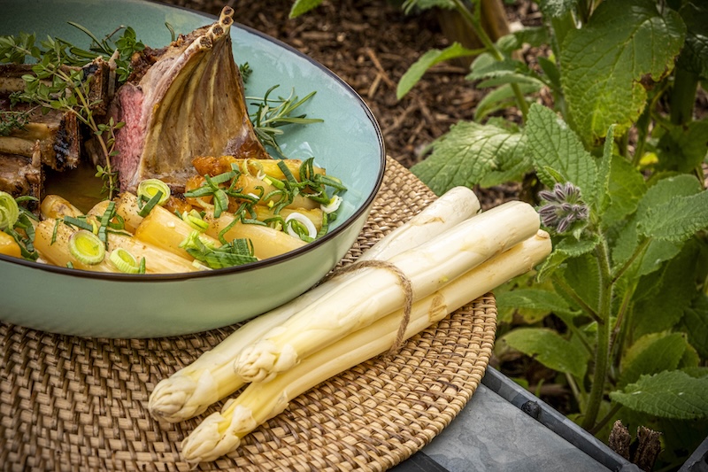 recette de Carré d’agneau et asperges blanches