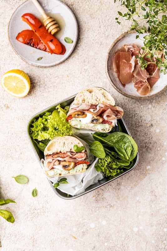 recette de Ciabattas aux poivrons et jambon cru