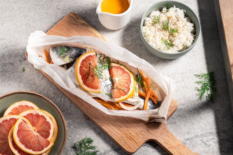Dorade en papillote au pamplemousse rose