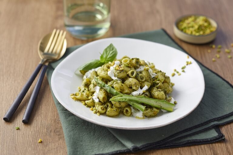 Coquillettes au pesto de pistache