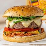 Burger provençal au fromage à raclette