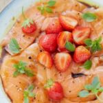 Carpaccio de saumon écossais aux fraises