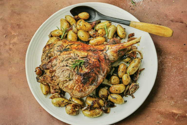 Gigot d’agneau au Porto et rattes