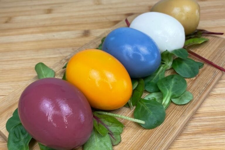 Les oeufs durs colorés