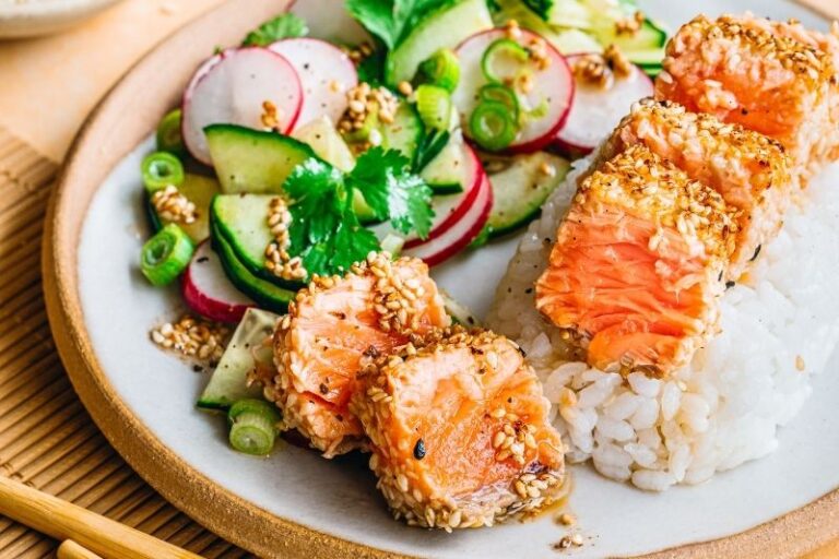 Tataki de saumon et riz vinaigré