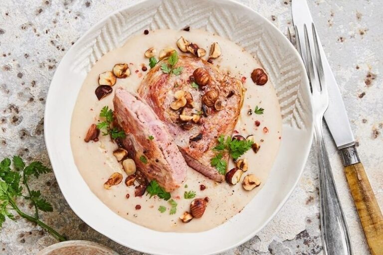 Tranches de gigot d’agneau à la pancetta