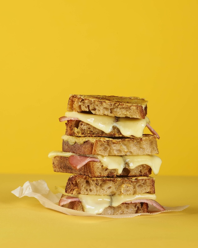 recette de Grilled cheese au Morbier et au bacon