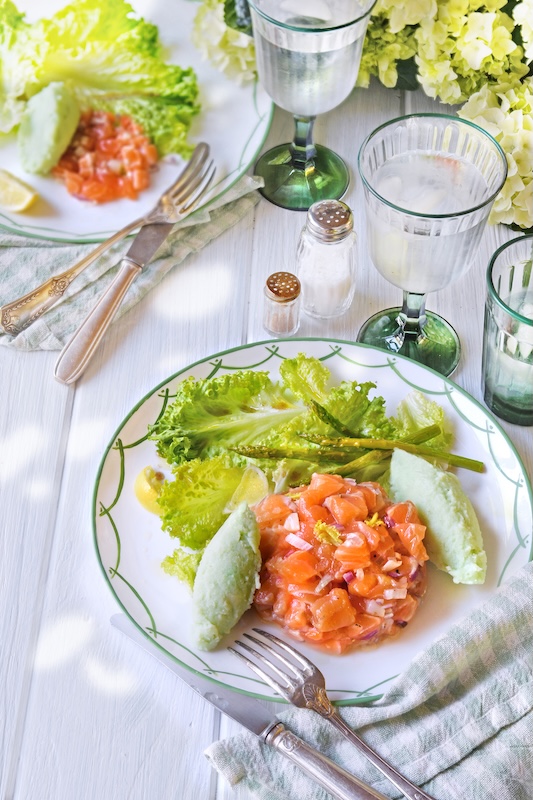 recette de Tartare de saumon et glace aux asperges