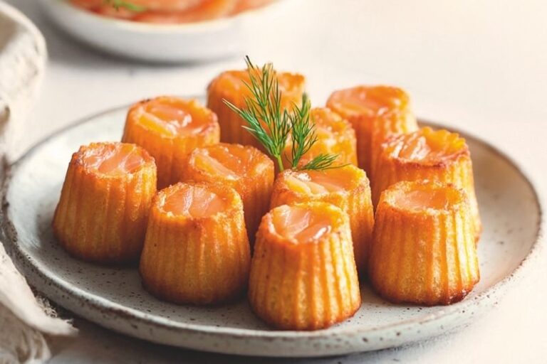 Cannelés à la truite fumée