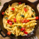 Penne aux légumes et cheddar fondu
