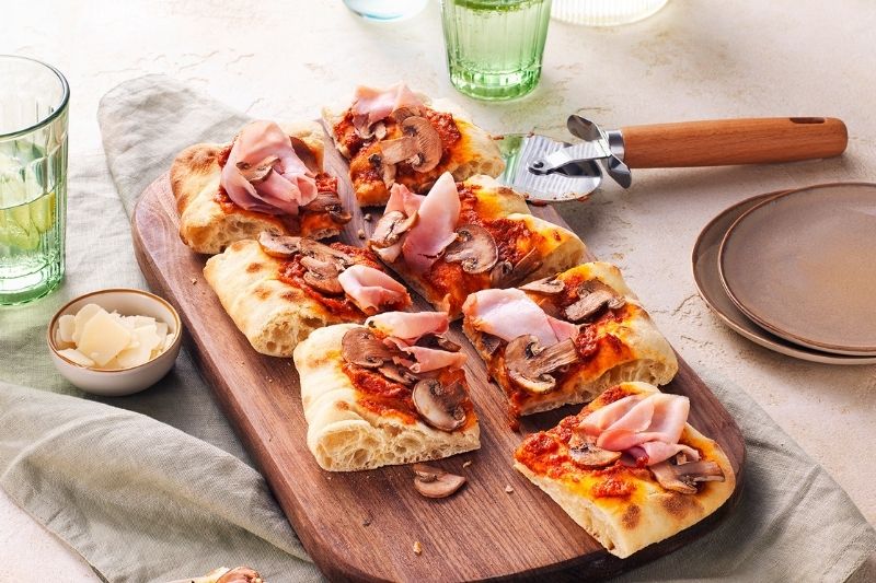 Pinsa à la tomate